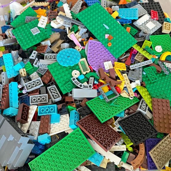 LEGO BY THE POUND! 1 LB OF OF PIECES. RANDOM SELECTION. FREE SHIPPING!! - Picture 8 of 10